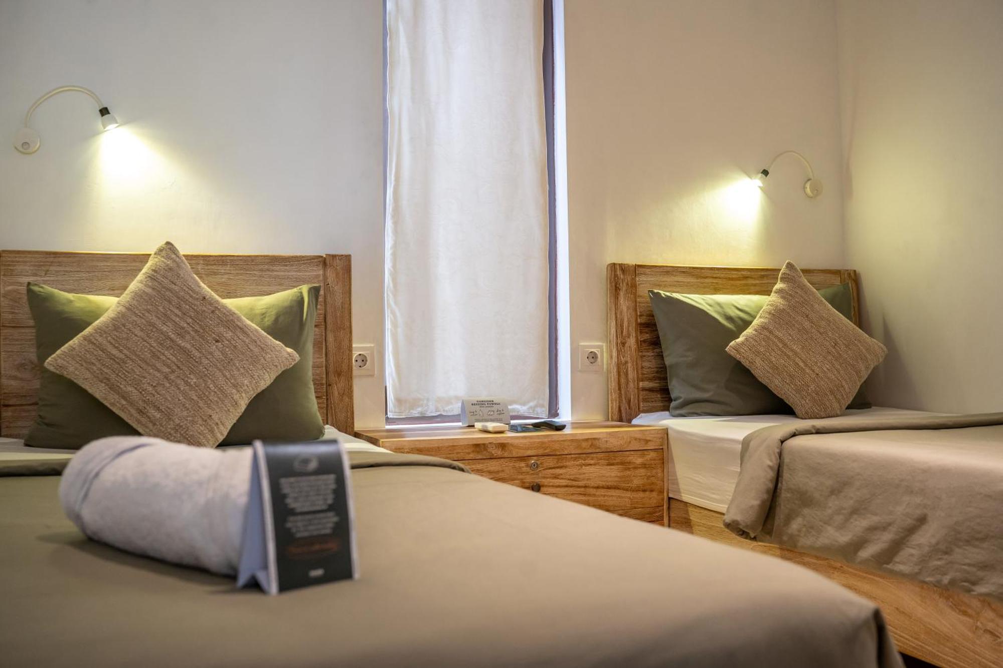 Gelatik Bed And Breakfast Seminyak Buitenkant foto