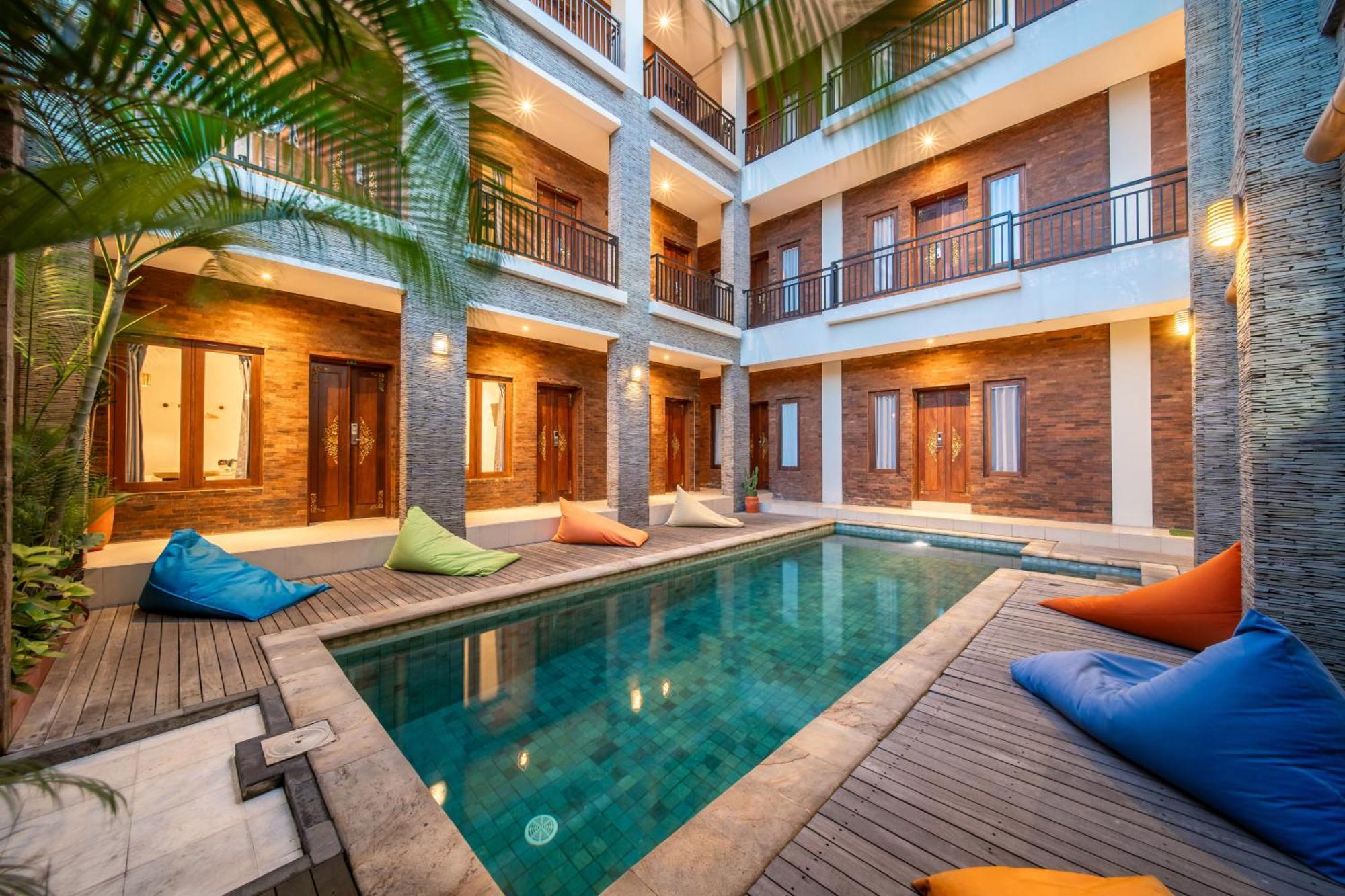 Gelatik Bed And Breakfast Seminyak Buitenkant foto