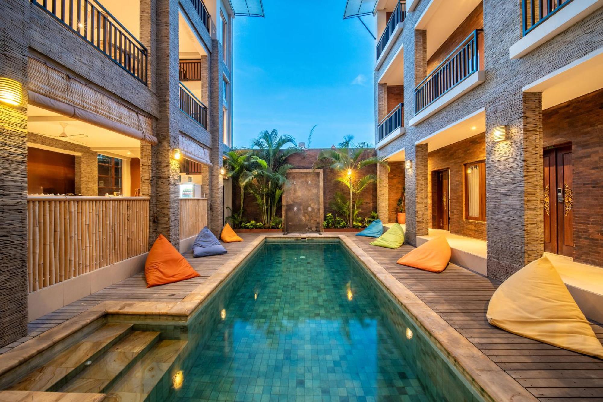 Gelatik Bed And Breakfast Seminyak Buitenkant foto