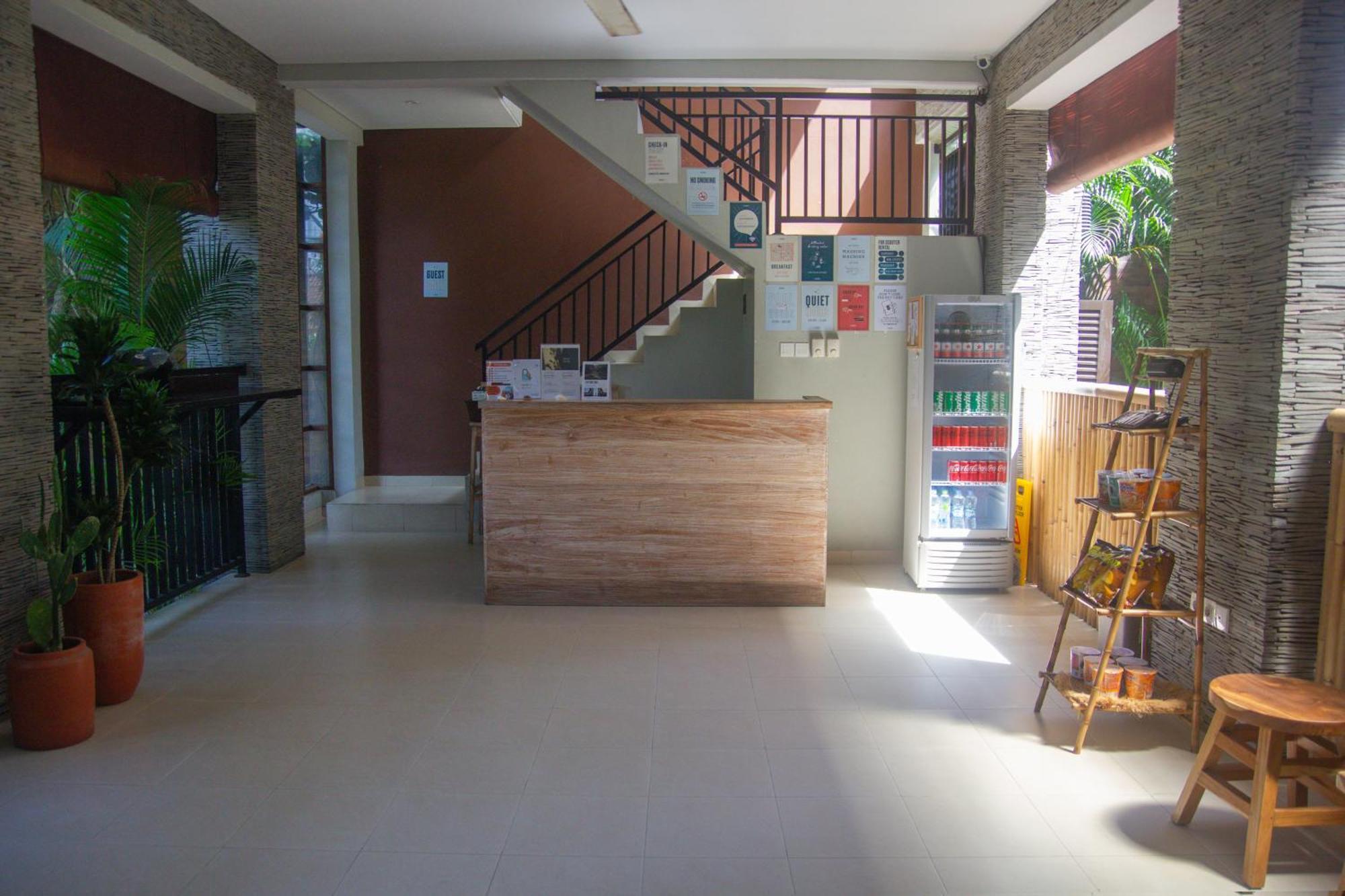 Gelatik Bed And Breakfast Seminyak Buitenkant foto