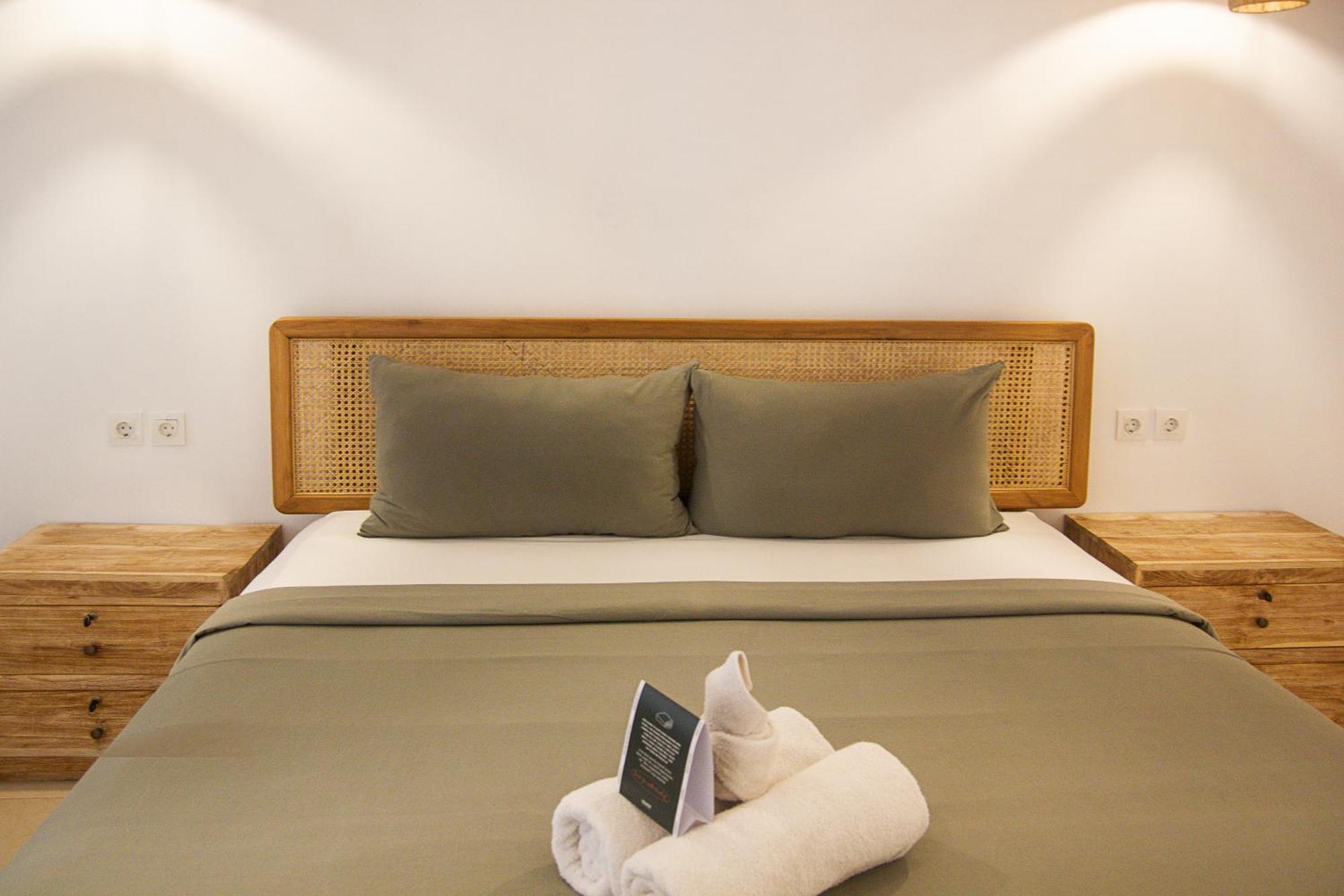 Gelatik Bed And Breakfast Seminyak Buitenkant foto