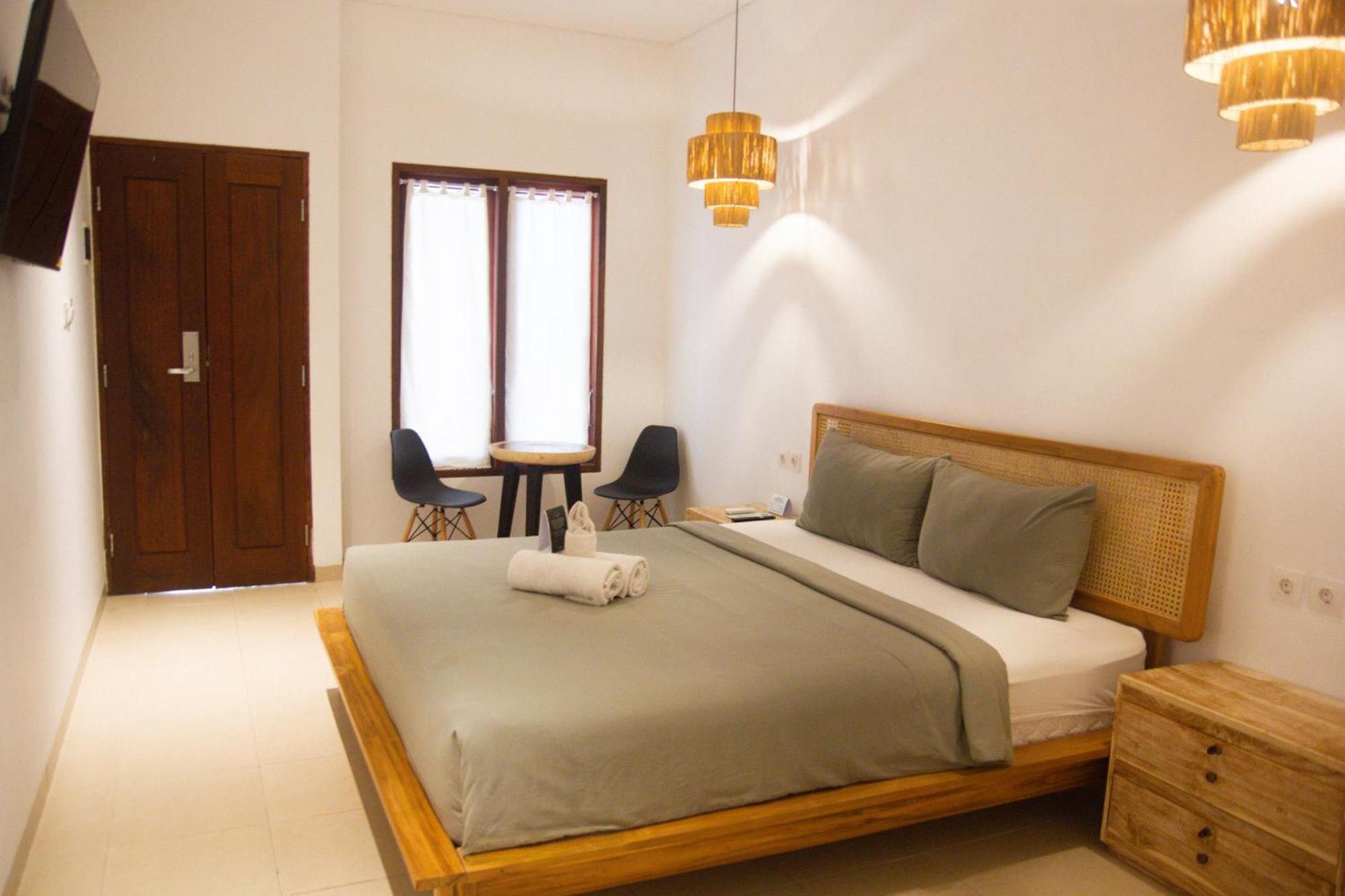 Gelatik Bed And Breakfast Seminyak Buitenkant foto